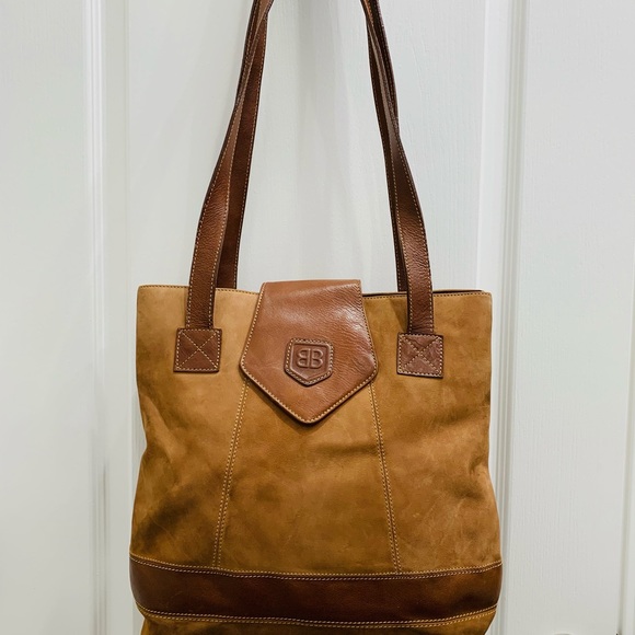 Balenciaga - Picture 4 of 15